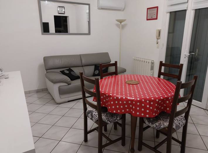 Gîte pour 2 personnes, avec jardin dans l' Isère - 3