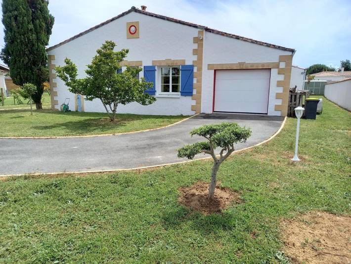 Location de vacances pour 6 personnes, avec Jacuzzi ainsi que Terrasse et Jardin dans Courlay Sur Mer - 4