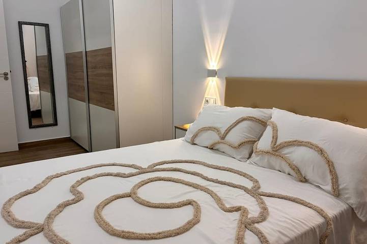 Ganze Wohnung, Maruchi Apartment: just 3 minutes from the (Exit 217). Free parking.\" in Santa Cruz de Mudela, Comarca de la Mancha