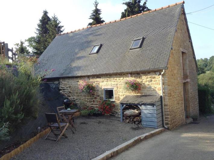 Location de vacances pour 8 personnes, avec Terrasse et Jardin à Saint-Ouen-la-Rouërie