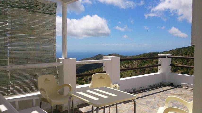Casa rural para 12 personas, con Balcón y Terraza además de Jardín y Vistas en Adra - 3