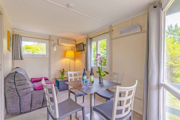 Chalet pour 8 personnes, avec sauna et piscine dans le Lot-et-Garonne