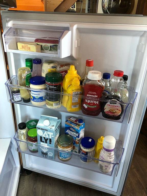 Vacation rental for 10 people, with yard and hot tub, with pets in Glacier National Park