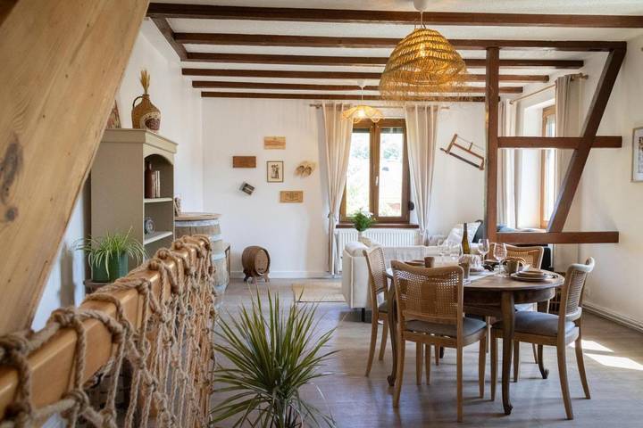 Maison de vacances pour 6 personnes, avec sauna ainsi que jacuzzi et jardin, adapté aux familles à Kaysersberg