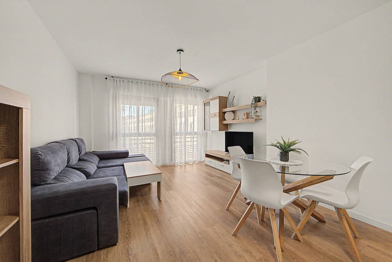 Apartamento entero, Apartamento vacacional "Ejido Centro" con balcón y Wi-Fi in El Ejido, Costa de Almería