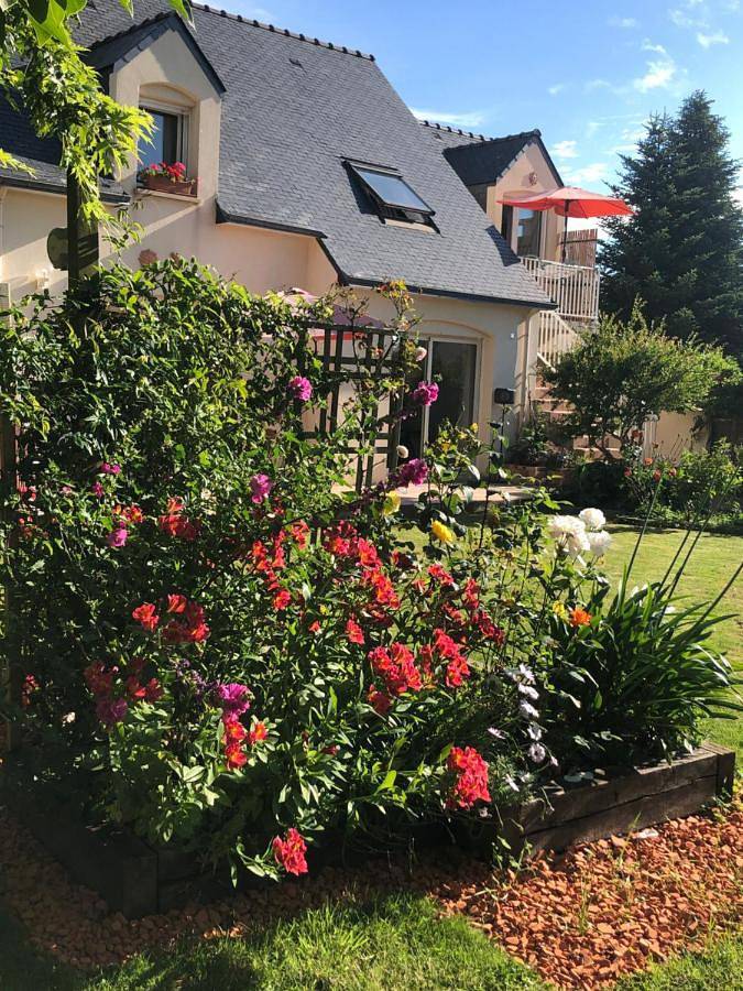 Gîte pour 2 personnes, avec terrasse ainsi que jardin et vue à Sainte-Anne-d'Auray - 2