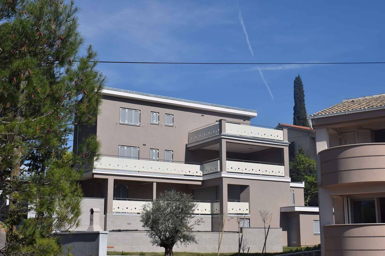 Ganze Ferienwohnung, Ferienwohnung mit Klimaanlage und Pool, 200 m vom Strand entfernt  in Malinska-Dubašnica, Krk
