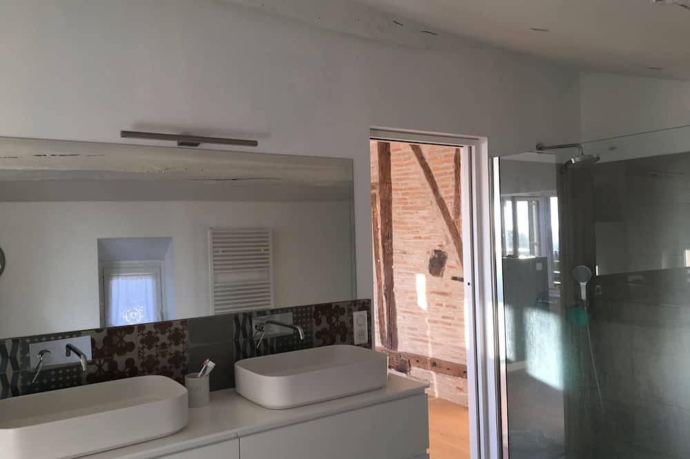 Maison familiale avec piscine in Lautrec, Région de Castres