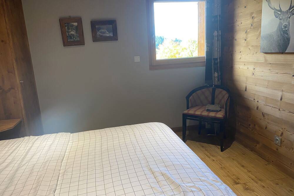 Ganze Wohnung, Saisonvermietung unabhängige Wohnung in Ferienhaus mit Seeblick in Gérardmer, Regionaler Naturpark Belchen der Vogesen