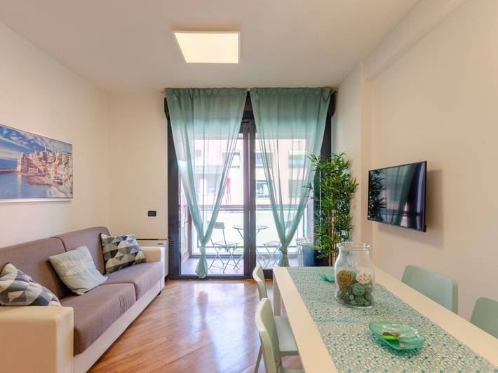 Appartamento vacanze per 6 persone, con Terrazza e Vista lago a Genoa