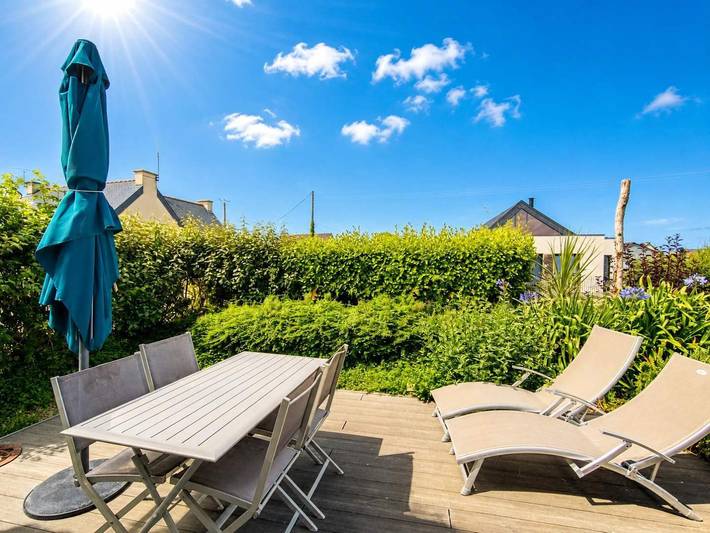 Gîte pour 4 personnes, avec Jacuzzi et Terrasse ainsi que Jardin et Piscine dans Les Hospitaux (Erquy)
