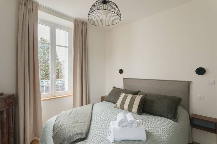 Gîte pour 6 personnes, avec terrasse dans Saint-Énogat - 3