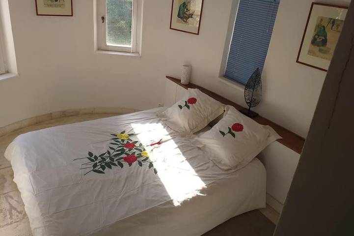 Location de vacances pour 6 personnes, avec jardin et terrasse, animaux acceptés à Saint-Siffret - 2