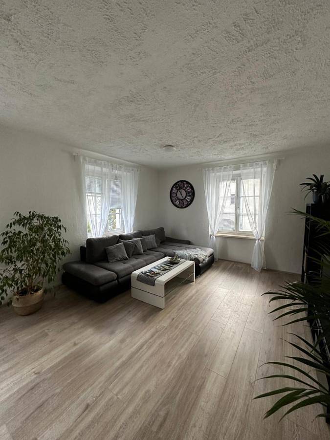 Ferienwohnung für 6 Personen, mit Garten in Graz