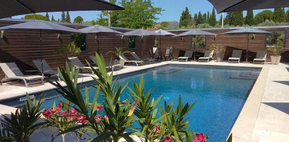 Hôtel pour 2 personnes, avec piscine et terrasse - 1