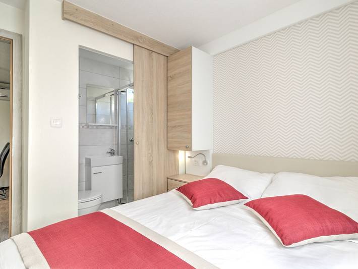 Camping für 6 Personen, mit Terrasse und Garten sowie Pool, mit Haustier in Medulin - 4