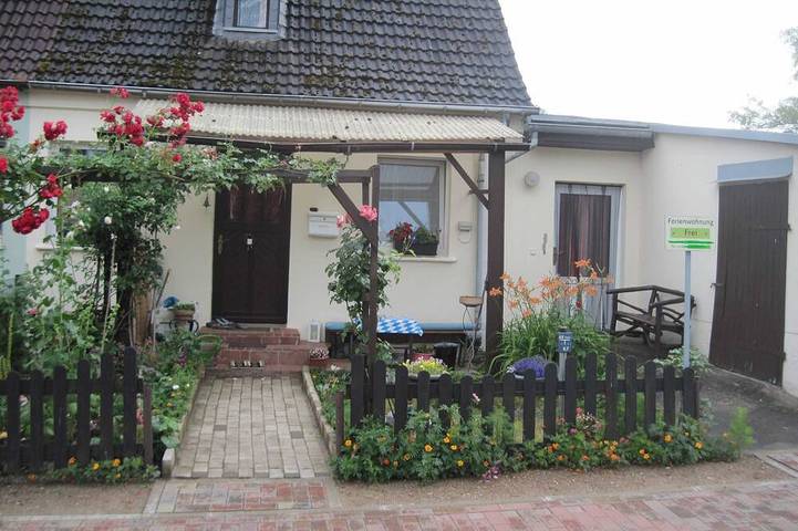 Ferienwohnung für 3 Personen, mit Garten in Dobbin-Linstow