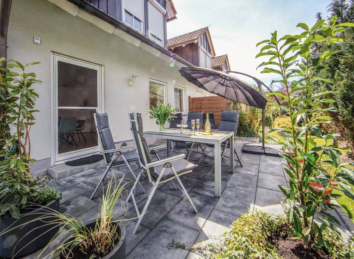 Ferienwohnung für 4 Personen, mit Terrasse und Garten in Öhningen