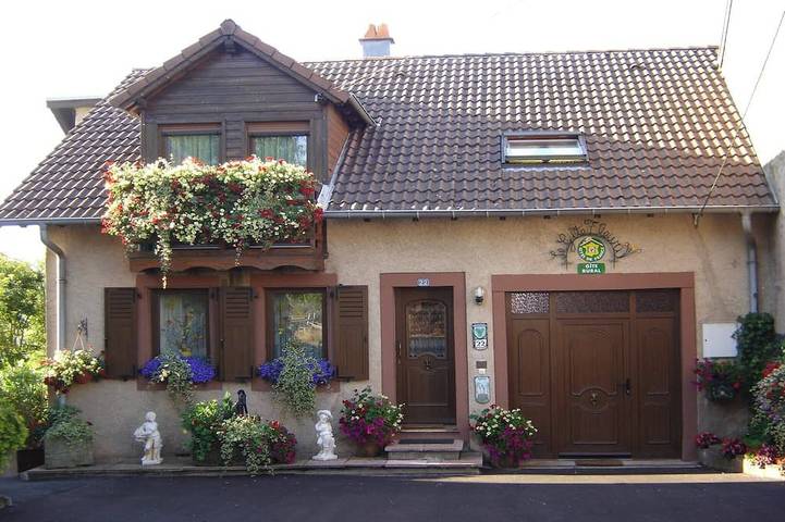 Gîte pour 5 personnes, avec terrasse, animaux acceptés à Haselbourg