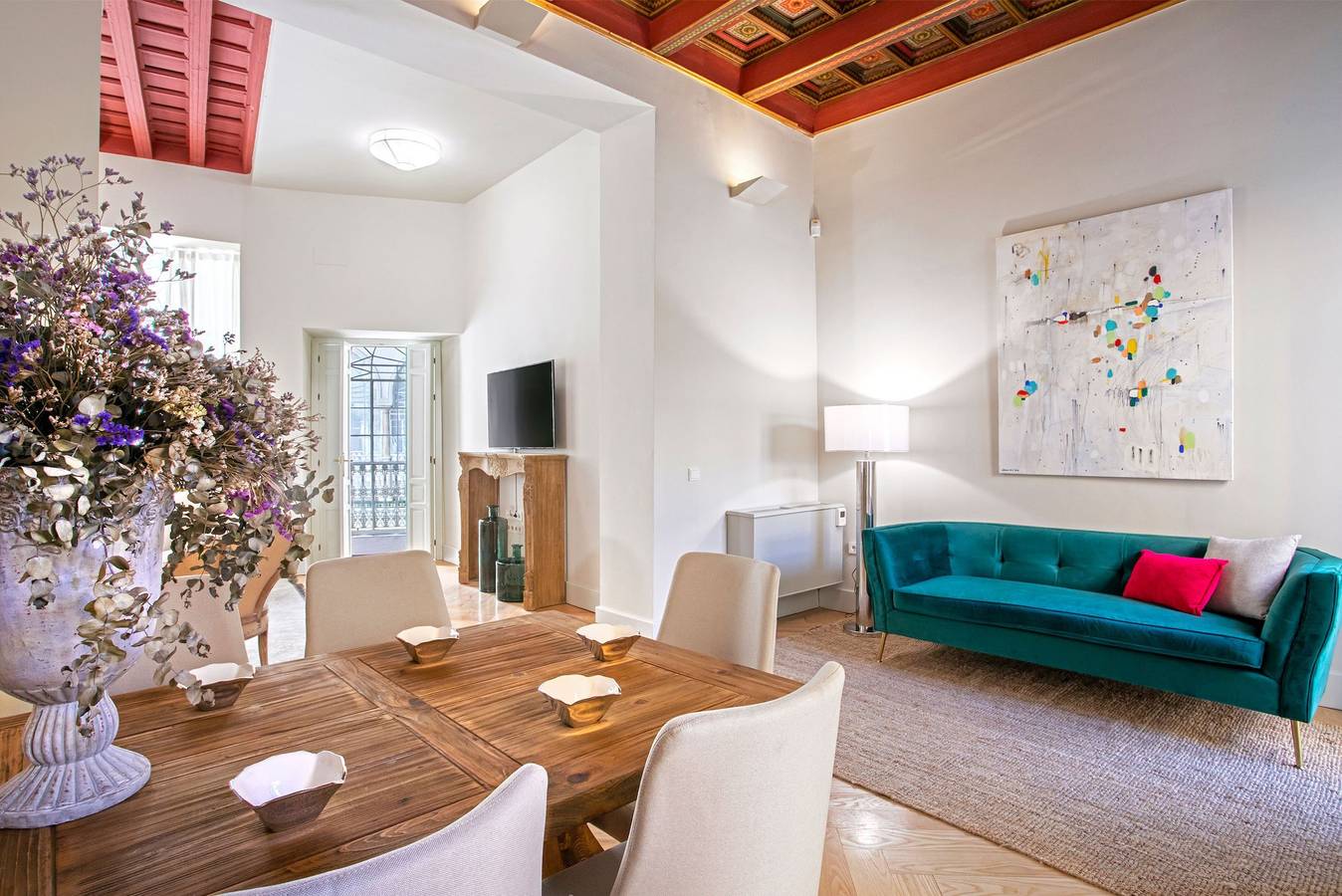 Unique Sevillian Palace-House in Santa Cruz. Abades Terrace in Casco Antiguo, Sevilla