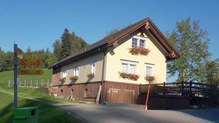 Chambre d’hôte pour 5 personnes, avec terrasse et jardin en Suisse