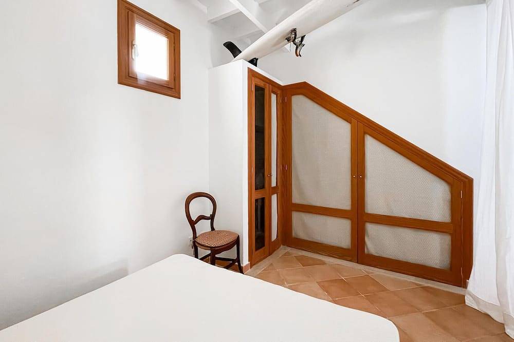 2 bedroom amazing home in Portocolom in Portocolom, Felanitx