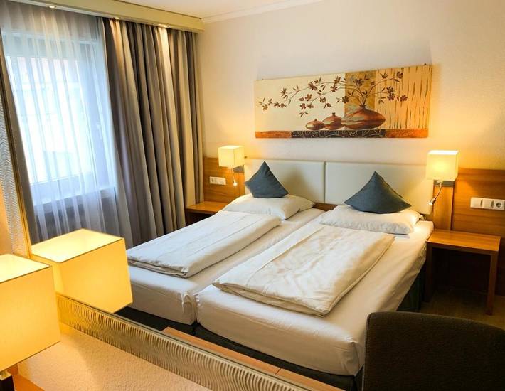 Hotel für 2 Personen, mit Sauna und Ausblick in Augsburg und Umgebung - 4