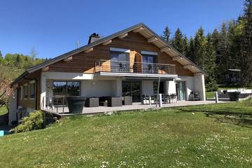 Chalet pour 3 Personnes dans Les Rousses, Parc naturel régional du Haut-Jura, Photo 1