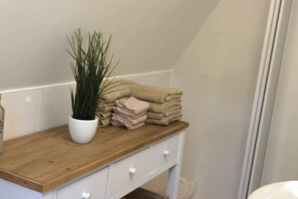 Reetdach Ferienhaus🌴 am Lübbesee Boot & Steg 1300qm Erholung Uckermark Templin in Milmersdorf, Barnimerland Region