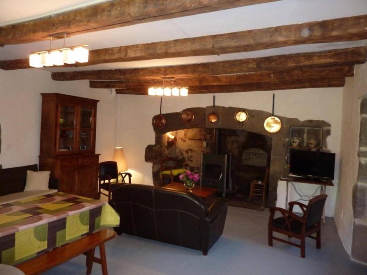 Holiday Home in Mandailles-Saint-Julien, Région d'Aurillac