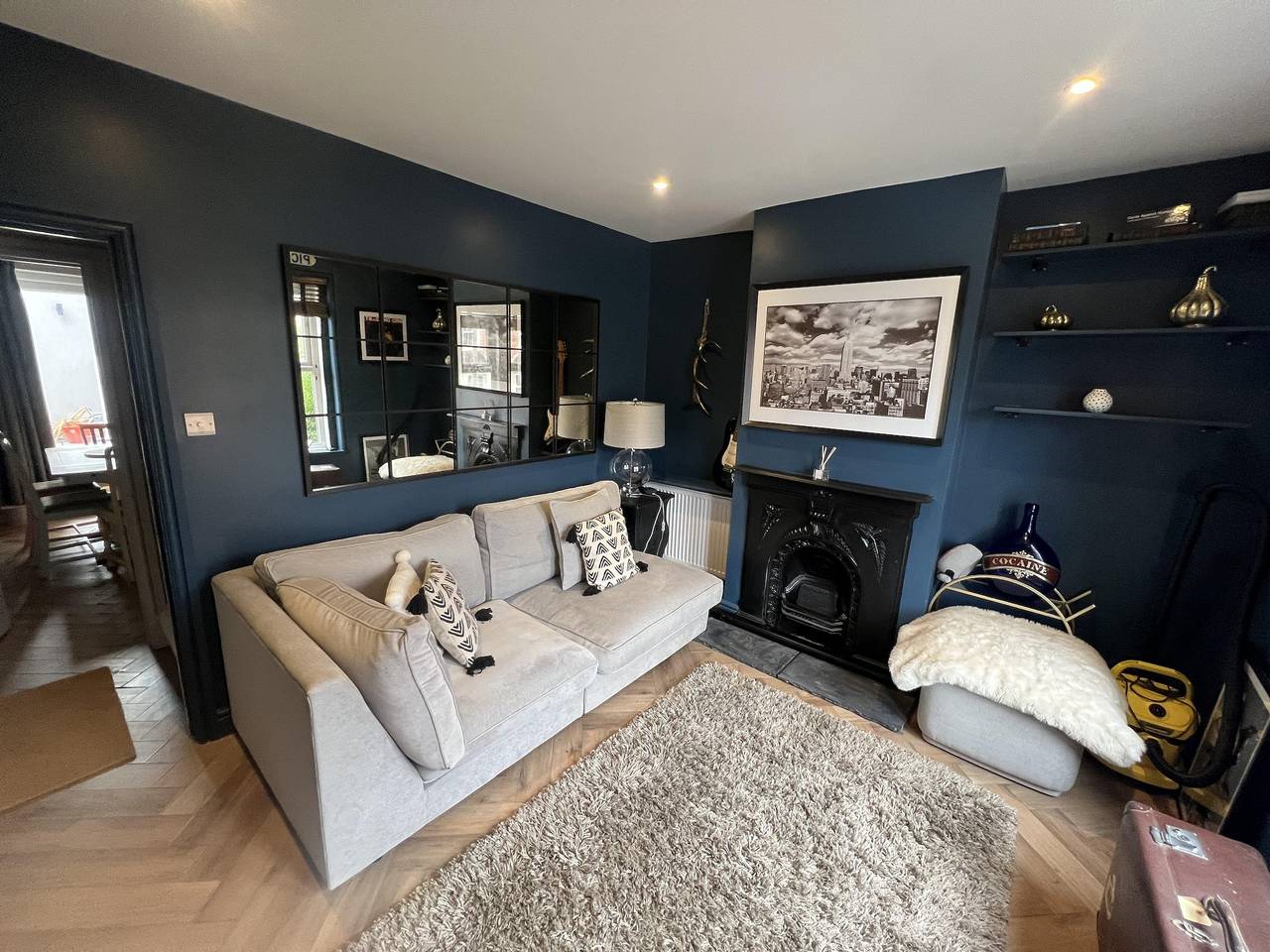 Petfriendly- Sleeps 6- Privategarden- Freeparking in Guildford, Surrey