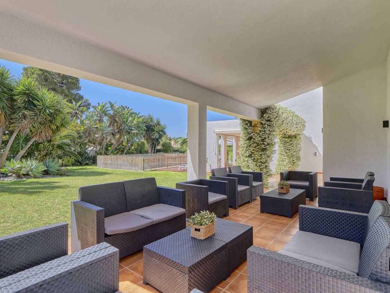 Villa Marina in Atalaya Isdabe, Estepona
