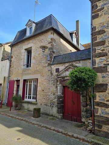 Gîte pour 4 personnes, avec jardin à Fresnay-sur-Sarthe