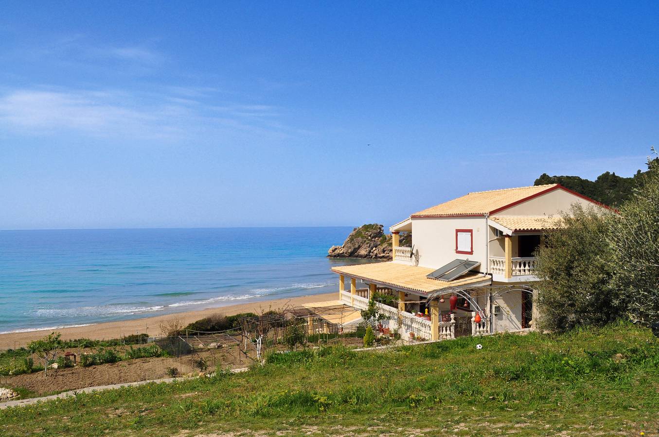 Apartamento entero, Casa frente al mar Tolis - Playa Pelekas in Pelekas, Corfú