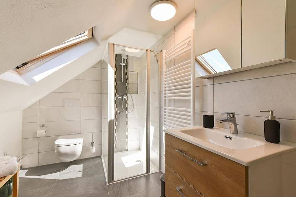 Ganze Wohnung, Dachgiebeloase - Appartement/Fewo, Dusche, Wc, 1 Schlafraum in Mehlmeisel, Landkreis Bayreuth