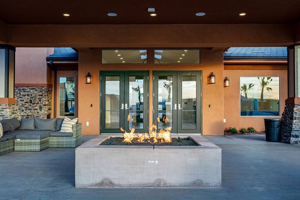 2102 | Familienfreundlich,, Spiele, Filme, Pack n'play, Bbq und mehr! in Hurricane, Zion Nationalpark