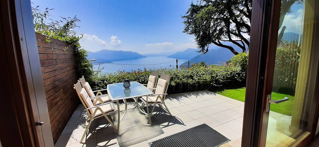 Ferienwohnung für 3 Personen, mit Terrasse und Garten sowie Seeblick und Ausblick in Maccagno con Pino e Veddasca - 3
