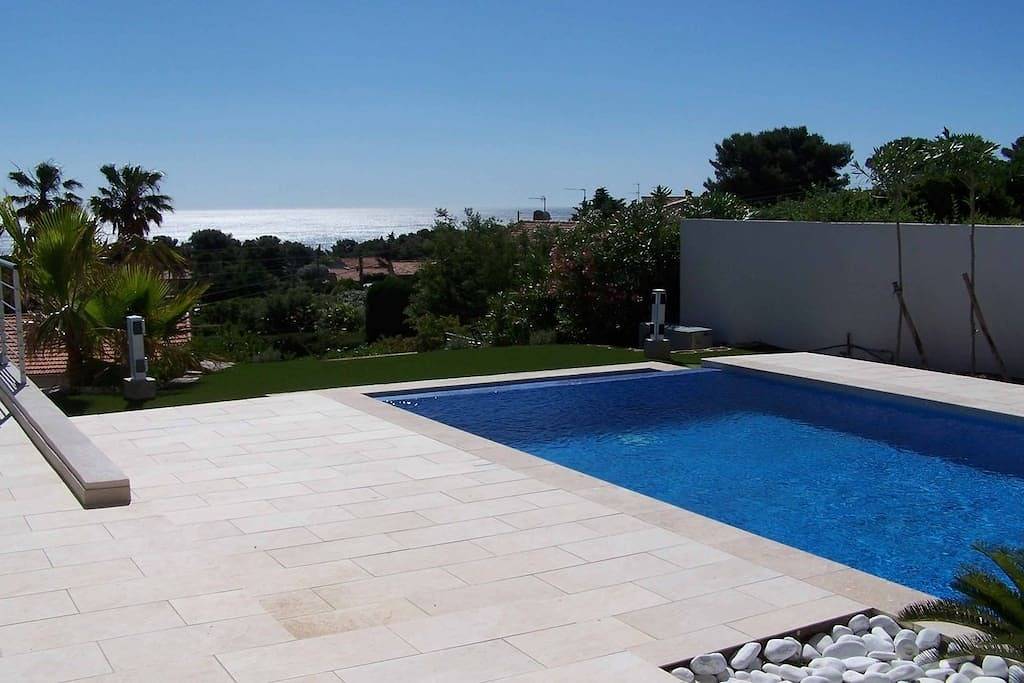 Gounod  1822 villa in Saint-Aygulf, Frejus