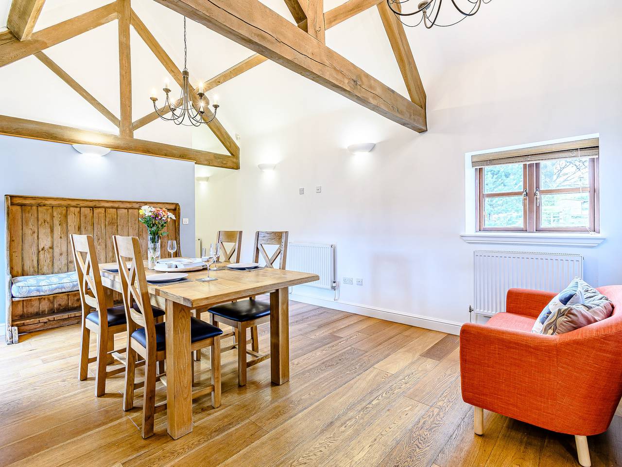 Low Barn in Hinckley and Bosworth, Heart of England