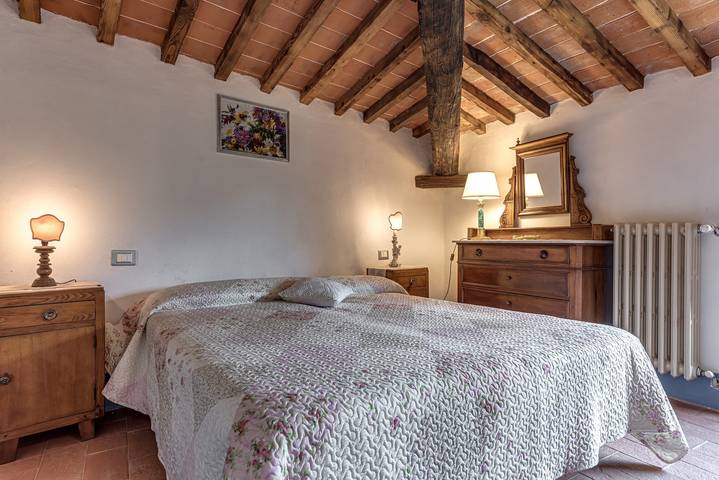 Agriturismo 'La Casa Di Colle' con vista sulle montagne e giardino in comune in Dicomano, Firenze province