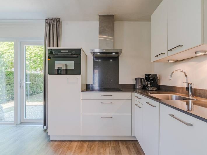 Comfortable villa with combi-microwave in green surroundings in Nationalpark De Maasduinen