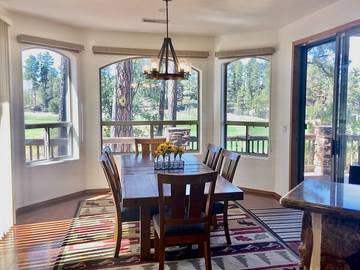 Log Cabin for 8 Guests in Show Low, Navajo County, Picture 3