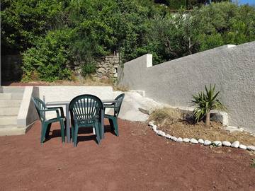 Gîte pour 2 personnes, avec jardin à Clermont-l'Hérault