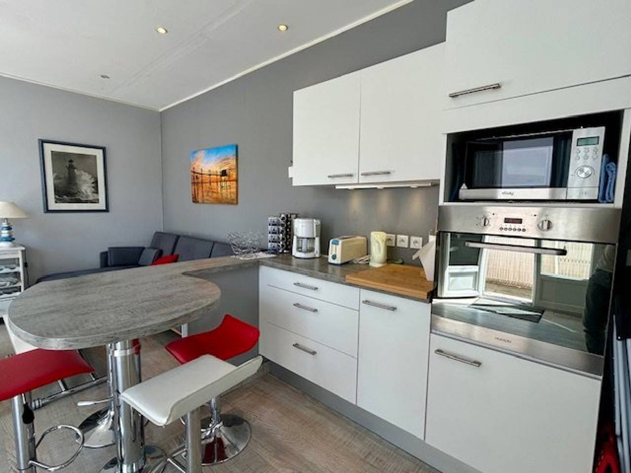 Charmante Villa in Royan/Pontaillac nahe Strand und Geschäften mit privatem Parkplatz in Pontaillac, Royan