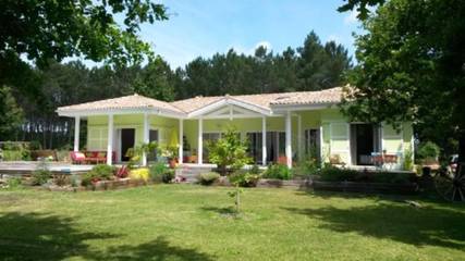 Cottage pour 3 personnes, avec jardin à Le Porge