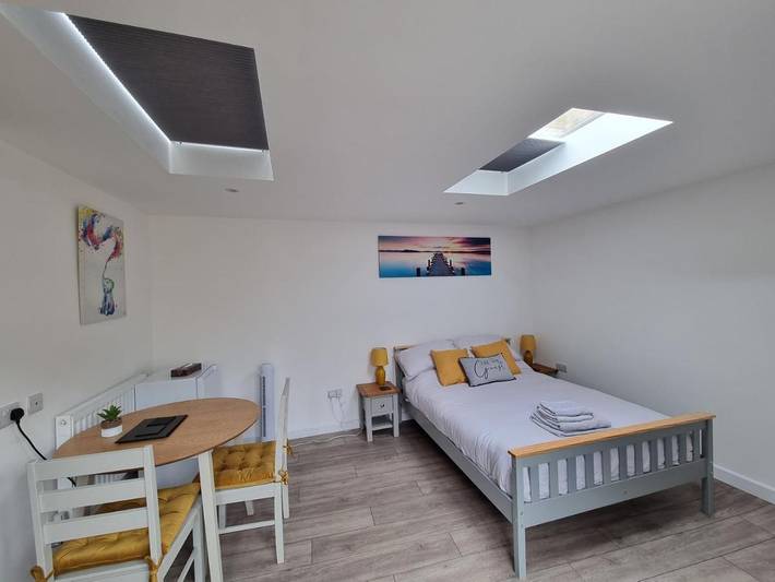 Maison d’hôte pour 2 personnes, avec terrasse et jardin à Truro - 2