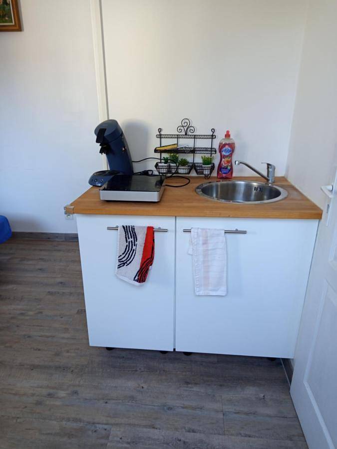 Location de vacances pour 2 personnes, avec terrasse et vue à Le Pontet - 4