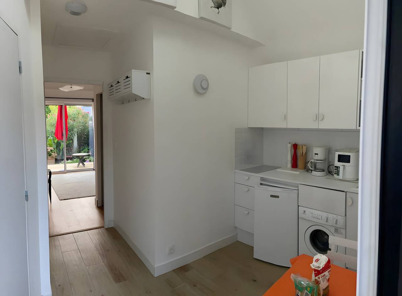 Ganzes Studio, Studio Ty Kulligans: 200 m zum Strand, Terrasse, Garten & Wlan in Locmariaquer in Locmariaquer, Côte des Mégalithes