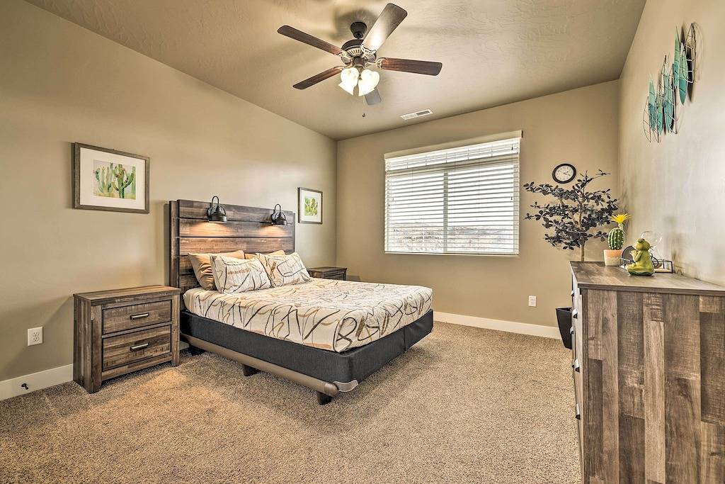 La Verkin House w / Hot Tub - 30 Minuten bis Zion! in La Verkin, Zion Nationalpark