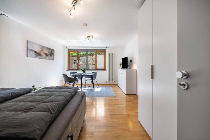 Geheel appartement, Studio 'Ferienwohnung Hammer' met wifi in Rottenburg am Neckar, Hohenzollern Radweg Region
